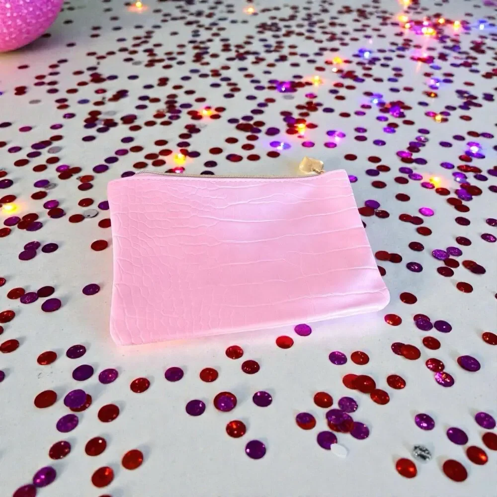 FEBRUARY 2026 Ipsy Glam Bag NWOB 5x7” - Bag only